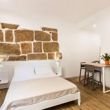 Trisina アパート