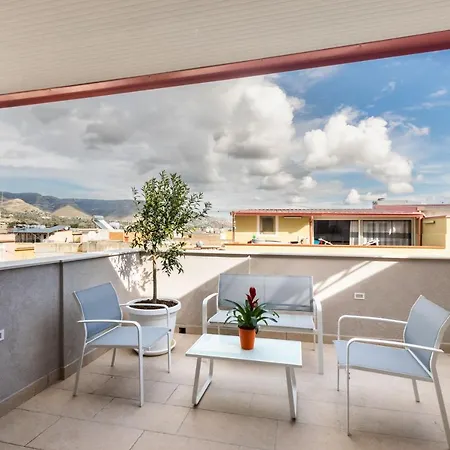 Trisina * アヴォラ