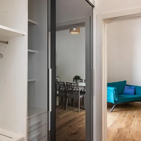 Trisina アパート *