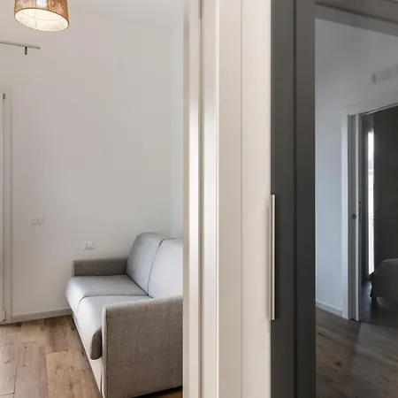 Trisina アヴォラ