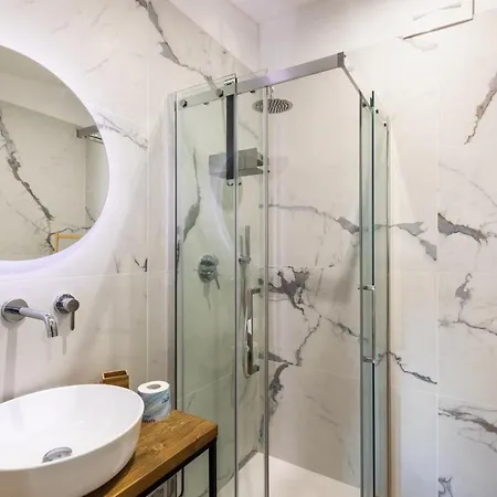 Trisina Apartment *