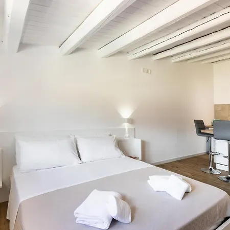 Trisina アヴォラ