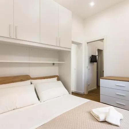 Trisina アパート アヴォラ