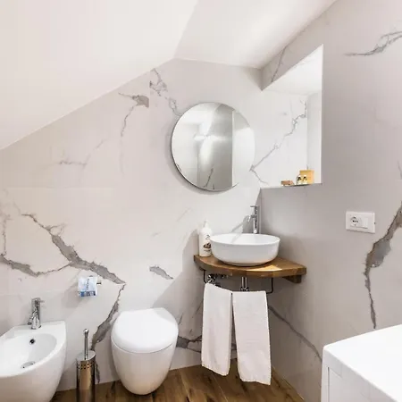 アパート Trisina *