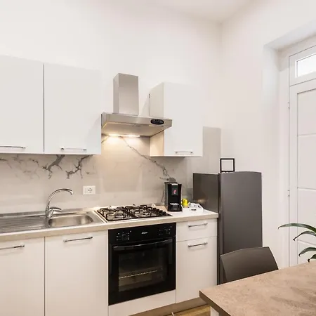 Trisina * アヴォラ